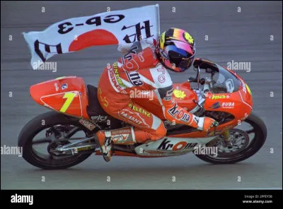 Dans quelle ville est né Kazuto Sakata, double champion du monde 125cc ?