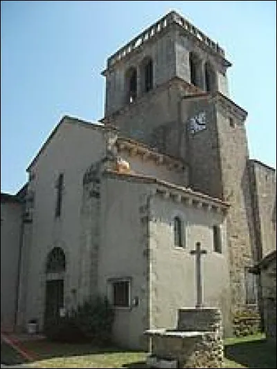 Je vous propose de rester en Auvergne-Rhône-Alpes et de partir à Bongheat. Village de l'aire d'attraction Clermontoise, dans le parc naturel régional Livradois-Forez, il se situe dans le département ...