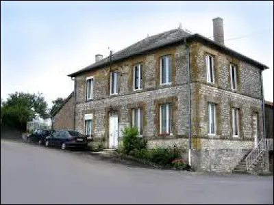 Petit village de 47 habitants, dans l'arrondissement de Vouziers, Sommerance se trouve dans le département ...