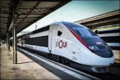 Combien de passagers peut généralement transporter un TGV duplex ?