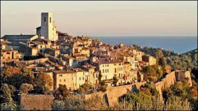 Ce village des Alpes-Maritimes situé près de Nice, sur un éperon rocheux, c'est Saint ... de Vence