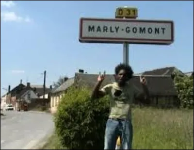C'est en compagnie de Kamini que nous allons découvrir Marly-Gomont. Village picard sur la rive gauche de l'Oise, dans l'arrondissement de Vervins, il se situe dans le département ...