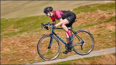 Si vous avez dit ''autre'', quel sport serait-ce ?