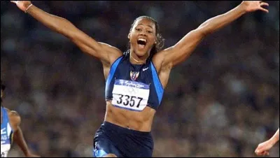 Dans quel sport la championne d'athlétisme Marion Jones s'est-elle reconvertie ?