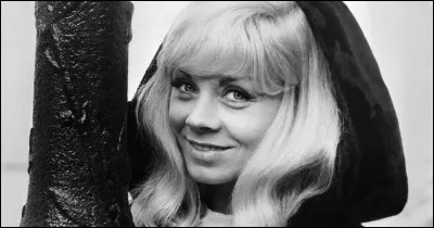 En 1968, qui représente la France à l'Eurovision avec le titre "La Source" ?