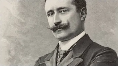 Quel président de la République tombe d'un train en marche vêtu d'un pyjama dans la nuit du 23 mai 1920 ?