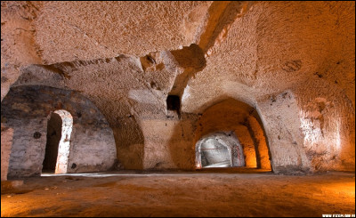 Ces anciennes carrières souterraines de craie constituent une partie du sous-sol de Meudon. Dans quel département sommes-nous ?