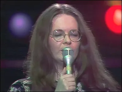 Encore une Thibeault mais cette fois chanteuse. Quel est le prénom de cette canadienne ?