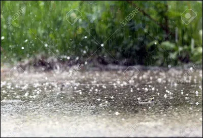 Comment se nomme la période de forte pluie en Asie ?