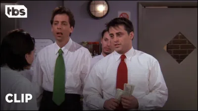 Et pour finir, Monica ! Comment se nomme le restaurant qui lui propose d'être chef ?