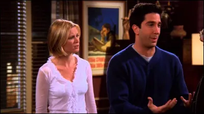 Et maintenant Ross. Quel est le numéro de sa table, lors du mariage de Monica et Chandler ?