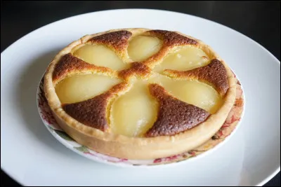 Quelle est l'initiale du nom de cette tarte aux poires ?