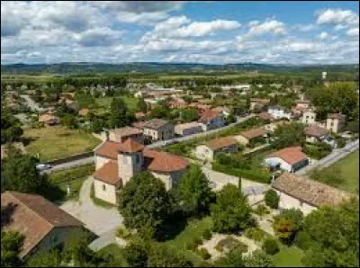 Cette commune de la Drôme, située dans la périphérie de Romans-sur-Isère, c'est Saint ... lès Romans.