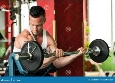 Physiquement, tu es...