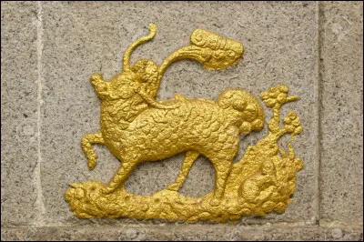 Lequel de ces romans est de Haruki Murakami, l'un des écrivains japonais contemporains les plus prolifiques ?