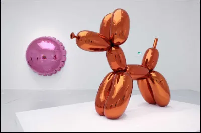 DAmien Hirst est le créateur de la sculpture "Balloon Dog".