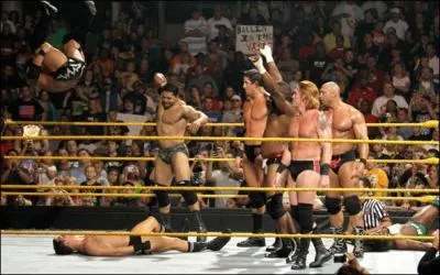 Le finisher de justin gabriel est le mme que celui de :