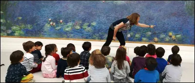 Complète la phrase : ____ les enfants partiront au musée.