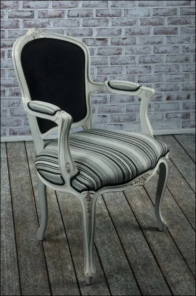 Comment est l'auberge pour Pierre Chevalier, en 1957 ?