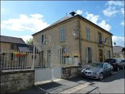 Jandun est un village Ardennais. Il se situe donc en région ...