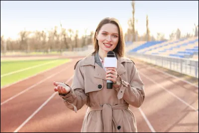 L'un des personnages est journaliste au d&eacute;but de la s&eacute;rie.