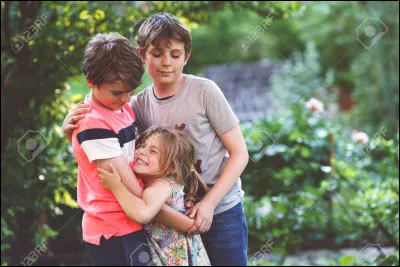 Il y a, dans ces amis, deux fr&egrave;res et s�urs.