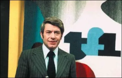 Durant combien d'années Roger Gicquel a-t-il présenté le journal de 20 heures de TF1 ?