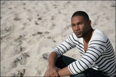 A quel chanteur de zouk doit-on le titre "Flamme" en 2004 ?