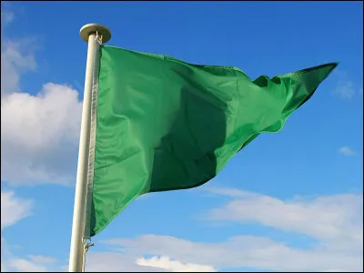 Où peut-on trouver ce petit drapeau appelé "flamme" ?