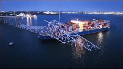 Le 26 mars, dans quelle ville de la côte Est américaine le pont Francis Scott Key s'est-il effondré ?