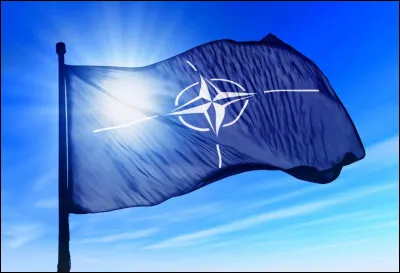Quel pays est devenu le 32e membre de l'OTAN le 7 mars ?