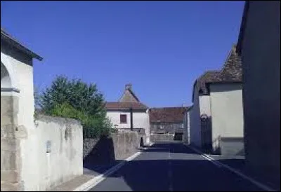 Je vous emmène maintenant à Bastanès. Village de l'arrondissement d'Oloron-Sainte-Marie, sur les rives du Gave d'Oloron, il se situe dans l'ancienne région ...