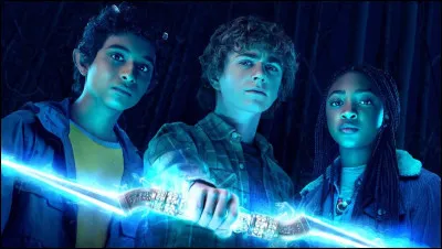 « Cette épée a une histoire longue et tragique qu'il n'est pas nécessaire d'évoquer. Elle s'appelle Anaklusmos. ». Qui a dit cette réplique ?