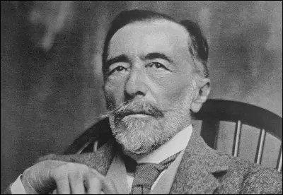 Qui est cet écrivain à la double nationalité, polonaise et britannique, auteur du roman 'Victoire'' ?