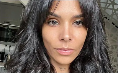 Quelle est la bonne orthographe du nom de cette chanteuse dont l'un des titres est ''Victoire'' ?