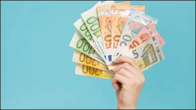 Quel est le nom de la version payante d'Akinator ?