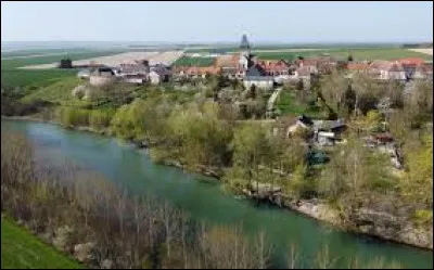 Village de l'arrondissement d'Épernay, sur les bords de l'Aube, Baudement se situe dans le département ...