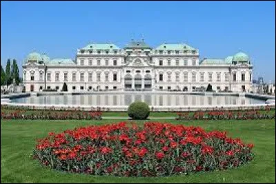 Dans quelle ville trouve-t-on le palais du Belvédère ?