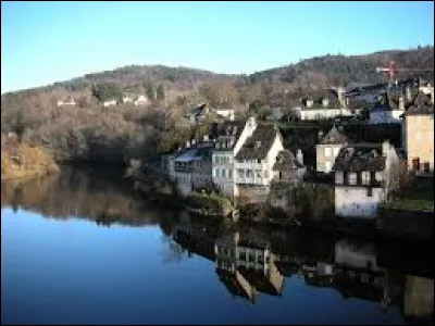 Ancienne commune de l'arrondissement de Tulle, à la confluence de la Maronne et de la Dordogne, Argentat se situe dans le département ...