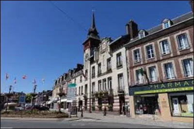 Dans quel département de la région Normandie se situe la ville de Forges-les-Eaux ?