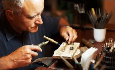 Comment peut être détruit l'anneau ?