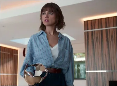 Nous voyons sur cette image le personnage d'Auggie. Dans quelle série joue-t-elle ?