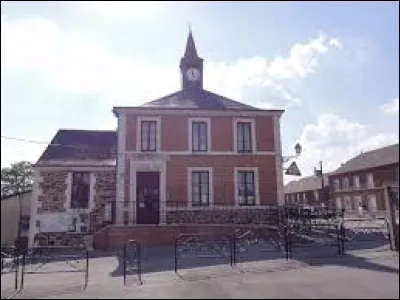 Village Ardennais, Éteignières se situe en région ...