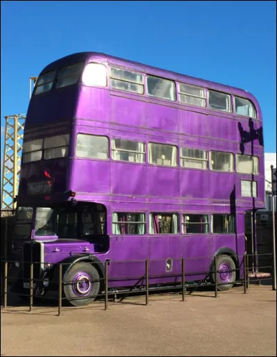 Quel est le nom du bus dans la saga ''Harry Potter'' ?