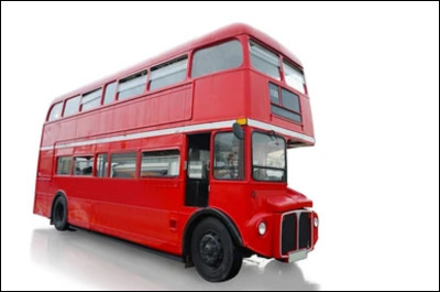 Dans quel pays peut-on voir ces célèbres bus à impériale ?