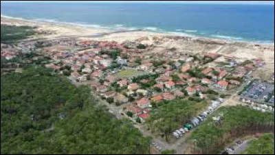 Cette commune de la côte landaise, située au sud de Mimizan, c'est Saint ... en Born