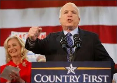 Face à eux, à l'élection de 2008, John Mc Cain était ...