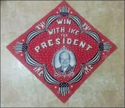 En 1952, lorsqu'il se présente à l'investiture du parti républicain pour l'élection présidentielle, Dwight D. Eisenhower, ancien général, commandant en chef du débarquement de Normandie, est ...