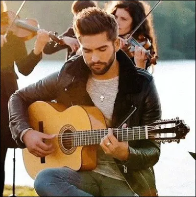 Les paroles suivantes sont le début d'une chanson de Kendji Girac : "Quand j'ai froid, elle se fait lumière / comme un soleil dans l'existence...", quel est son titre ?