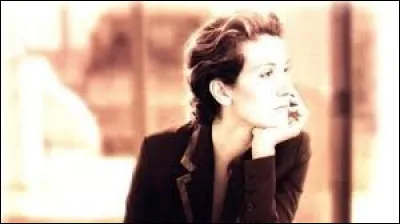 Musique : Complétez les paroles de la chanson de Céline Dion : "S'il suffisait qu'on s'aime, s'il suffisait d'aimer Si l'on changeait les choses un peu, rien qu'en aimant donner. S'il suffisait qu'on s'aime, s'il suffisait d'aimer Je ferais de ce monde un ..., une éternité".